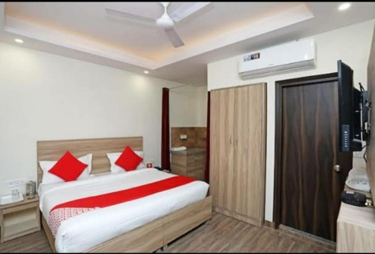 Hotel Golden Bliss At New Delhi Airport Eksteriør billede