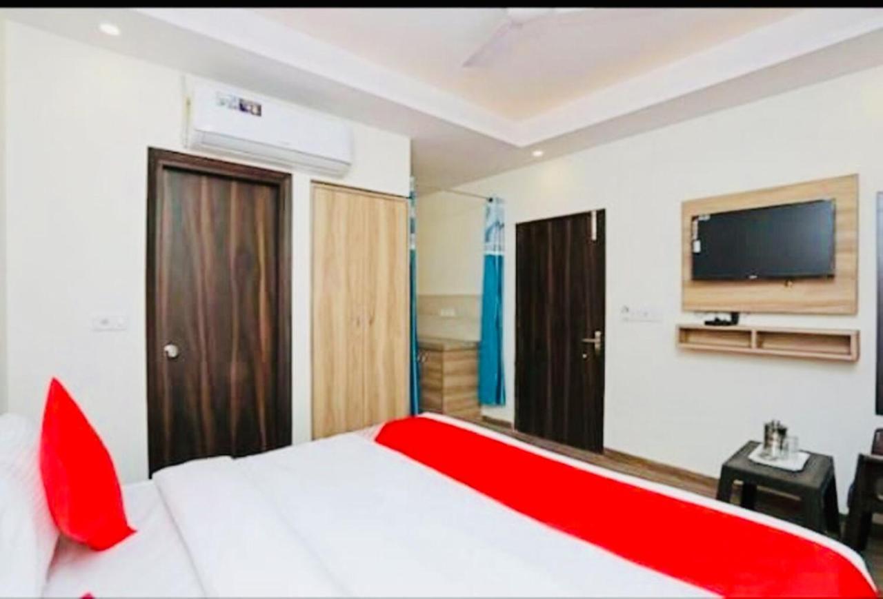 Hotel Golden Bliss At New Delhi Airport Eksteriør billede