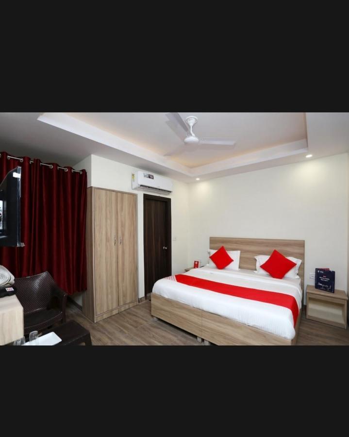 Hotel Golden Bliss At New Delhi Airport Eksteriør billede